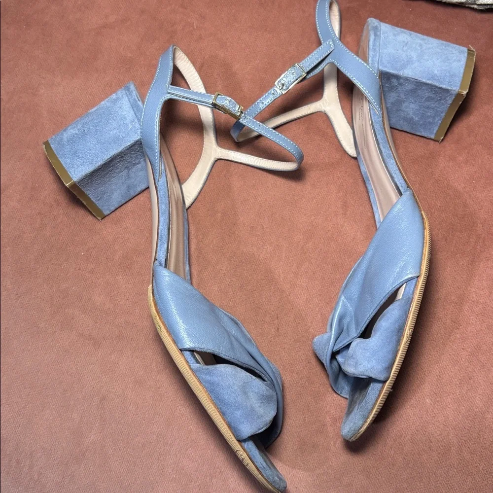 Giorgio Armani blue luxury leather/ suede strappy heeled sandals block heel 8.5